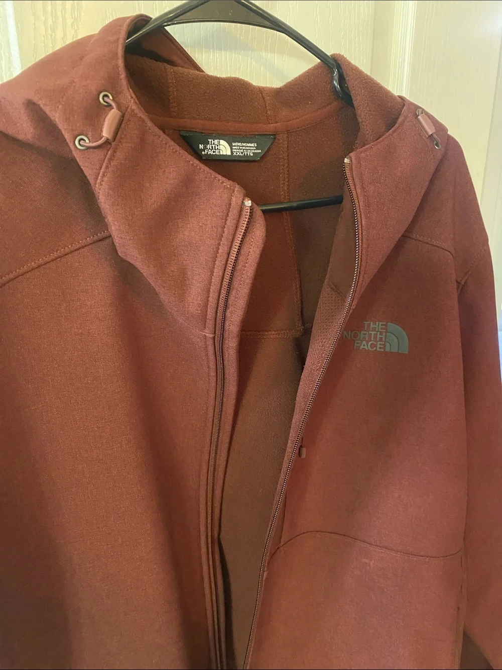 The North Face Men's Hooded Softshell Jacket - Maroon